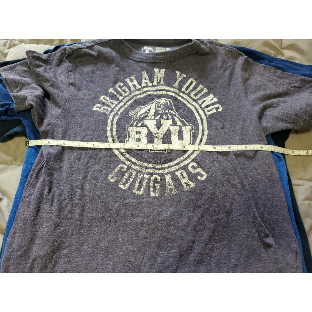 BYU Cougars Youth M & L Shirst Lot of 4 Football Rise Y Qualtrics Sports Camps - Picture 12 of 15